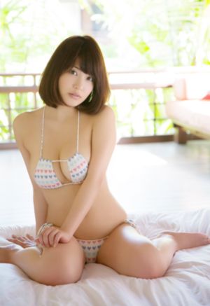 篠田优办公室的黑色丝袜视频_电影在线观看