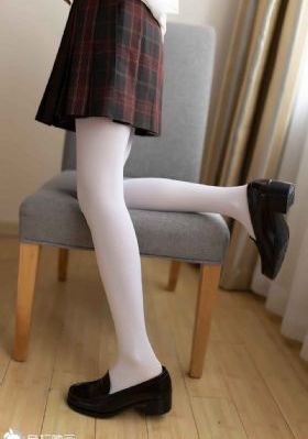 异国女郎巴黎在线观看电影_国语版全集